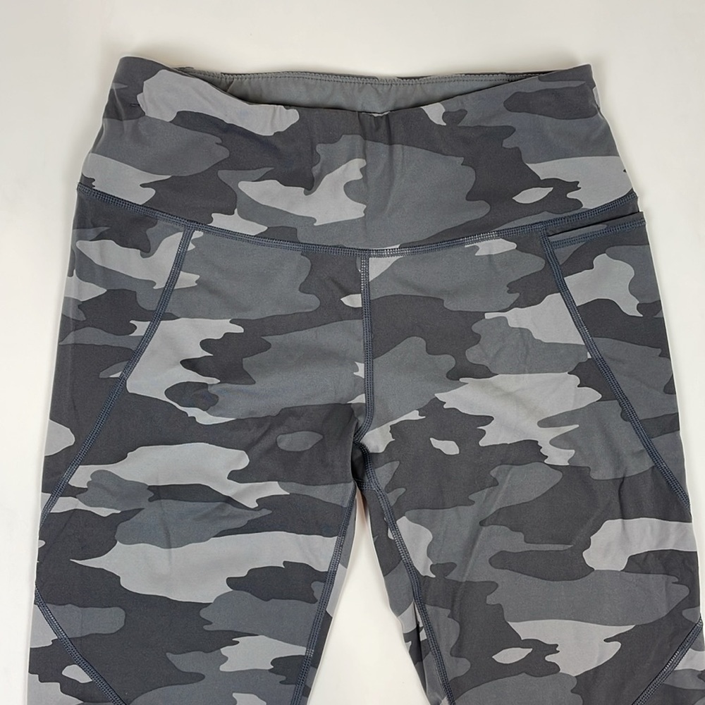 Sweaty Betty Power Camo Print Leggings - Picture 3 of 12